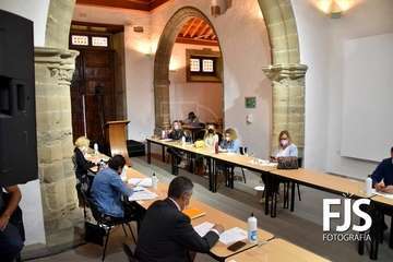 Armando Ravelo filma la condena de Telde a Marruecos por violar los derechos humanos/Francisco Javier Santana.